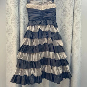 Vintage Betsey Johnson Black/Tan Layered Evening Dress. Size 6